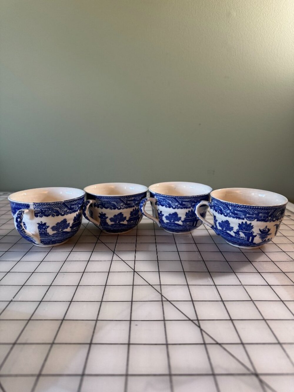 Vintage Blue Willow Style Teacups Set of 4 Made in Japan Blue White Transferware